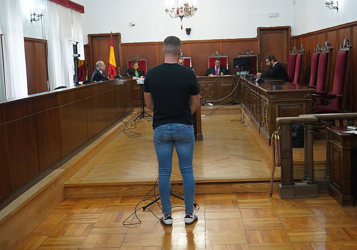 El juicio se ha celebrado este jueves en la Audiencia Provincial de Badajoz.