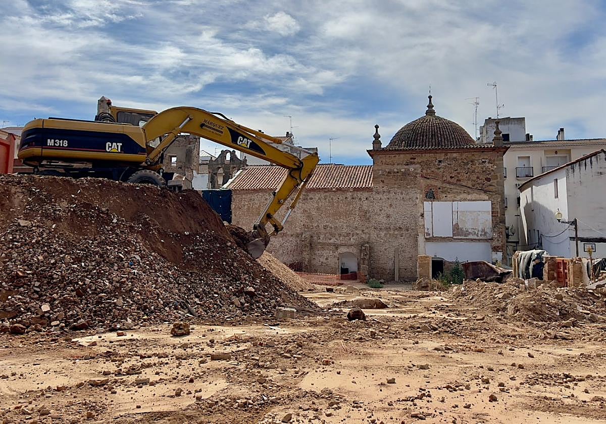 Obras de adecuación de una plaza en el antiguo convento de las concepcionistas.