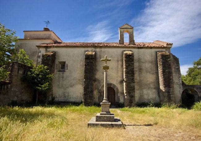 Convento de San Francisco del Berrocal, en Belvís de Monroy. De él partieron los doce monjes.