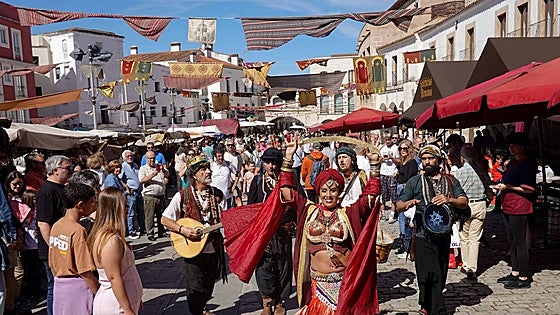 Los pacenses se resisten a vestirse de árabe