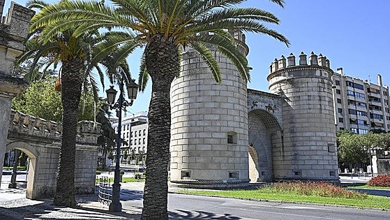 Cortes de tráfico en Puerta de Palmas por las obras del carril bici de la muralla