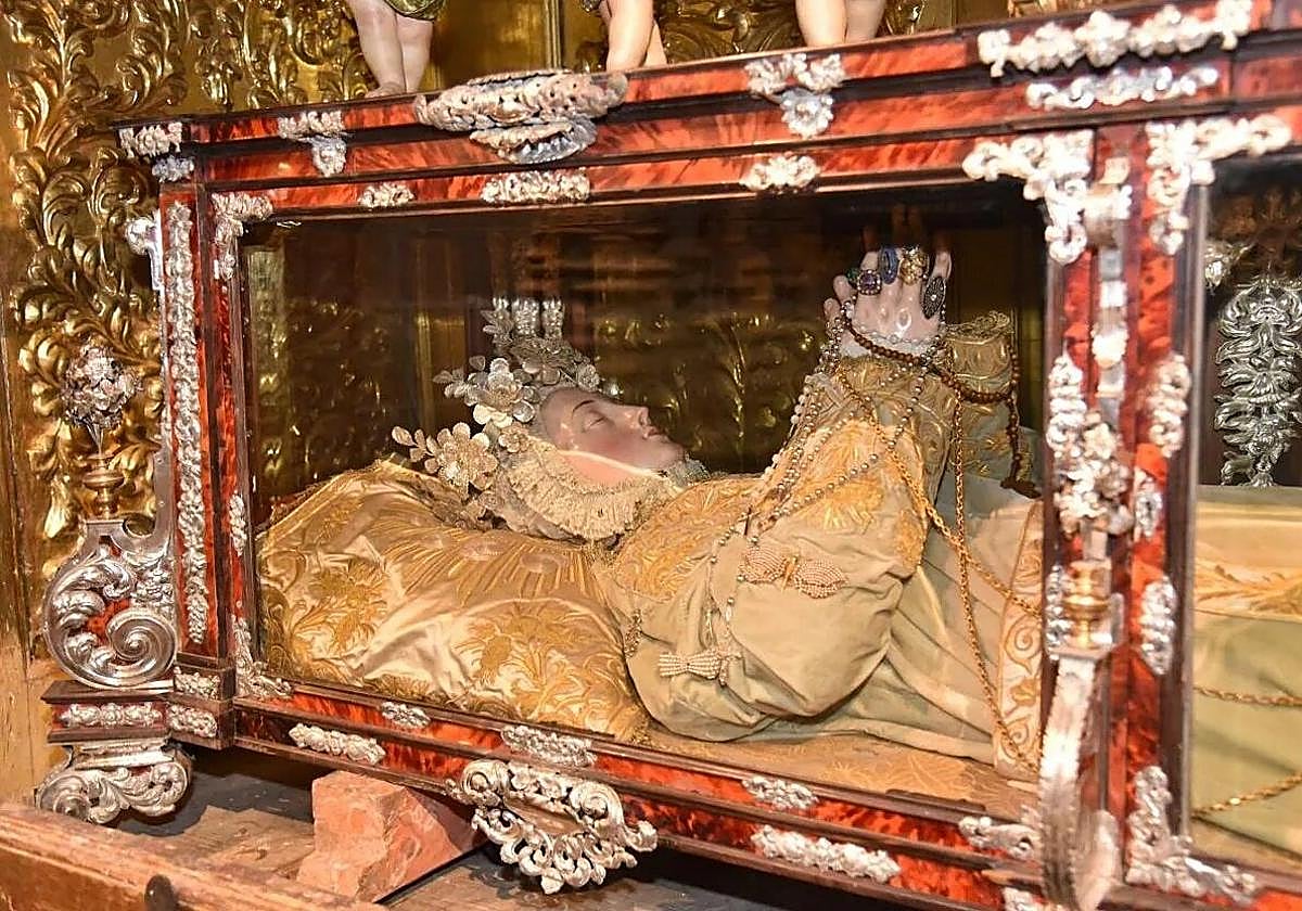 Retablo de la Virgen del Tránsito, obra de Joaquín de Churriguera.