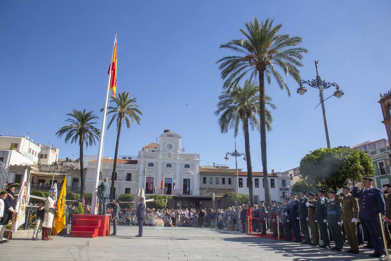 La semana de la Guardia Civil comienza con el izado de la bandera