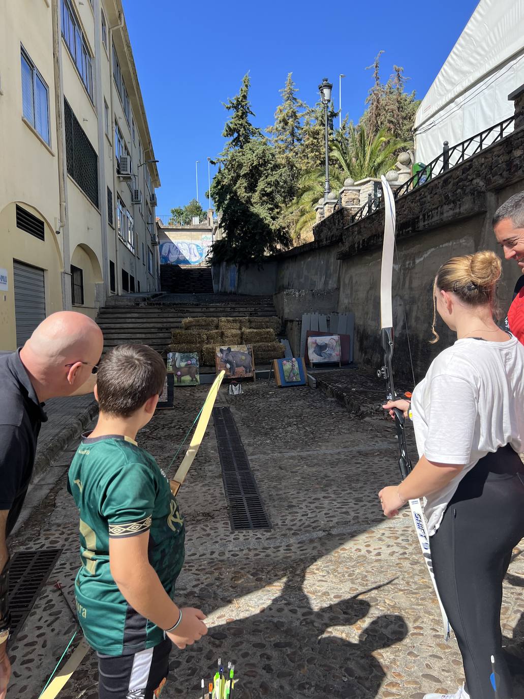 Imagen principal - Las jornadas contaron con gran ambiente y actividades para los más pequeños. 