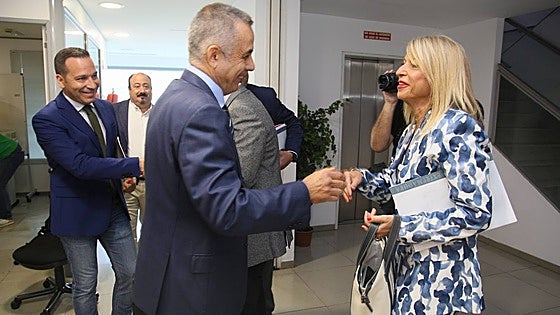 El Gobierno regional y Vox cierran sin avances otra ronda de negociación de los Presupuestos