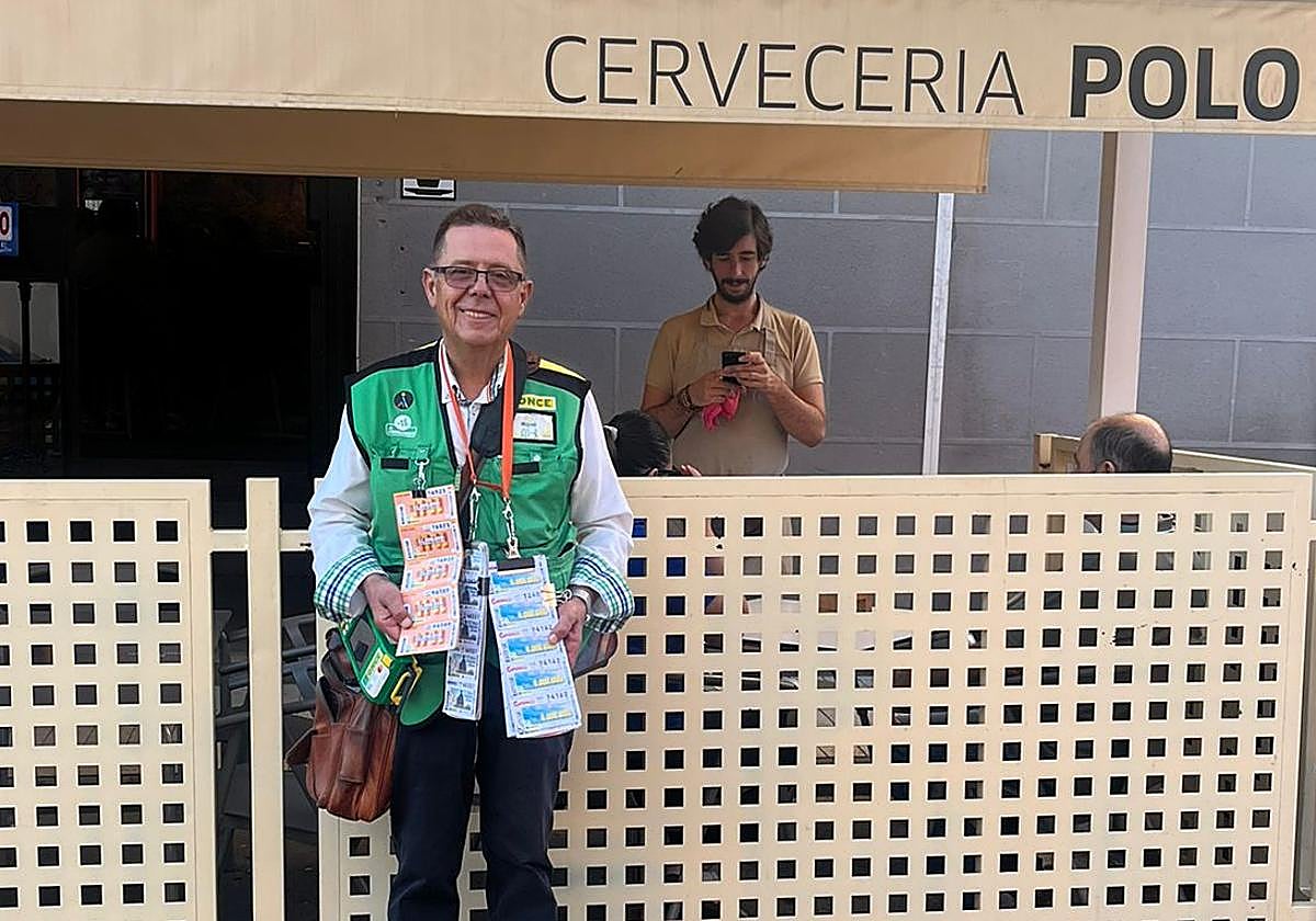 Ha repartido la suerte el vendedor de la ONCE Miguel Nieto Lozano.