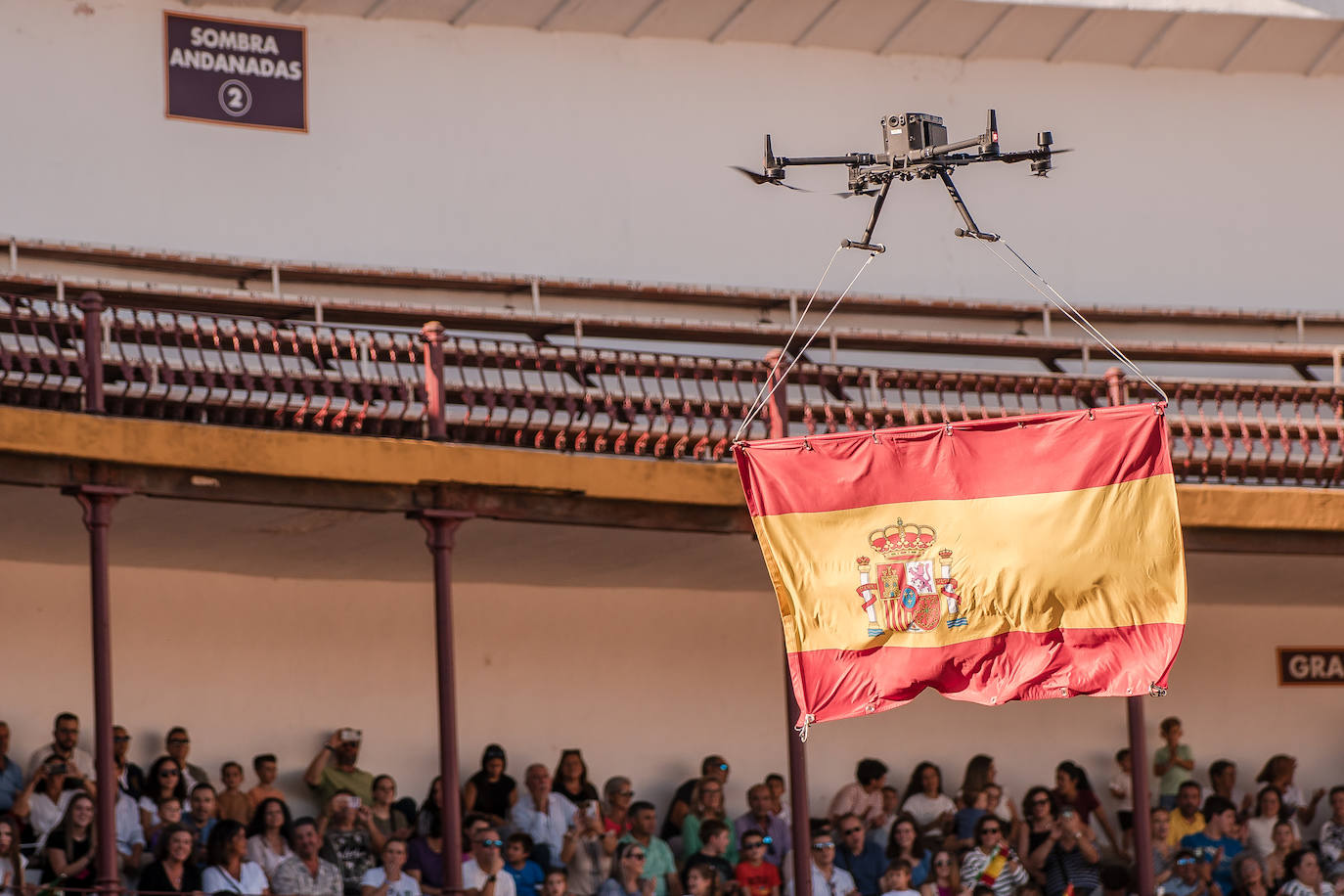 Fotos (II) | Así fue la exhibición de la Guardia Civil en Mérida