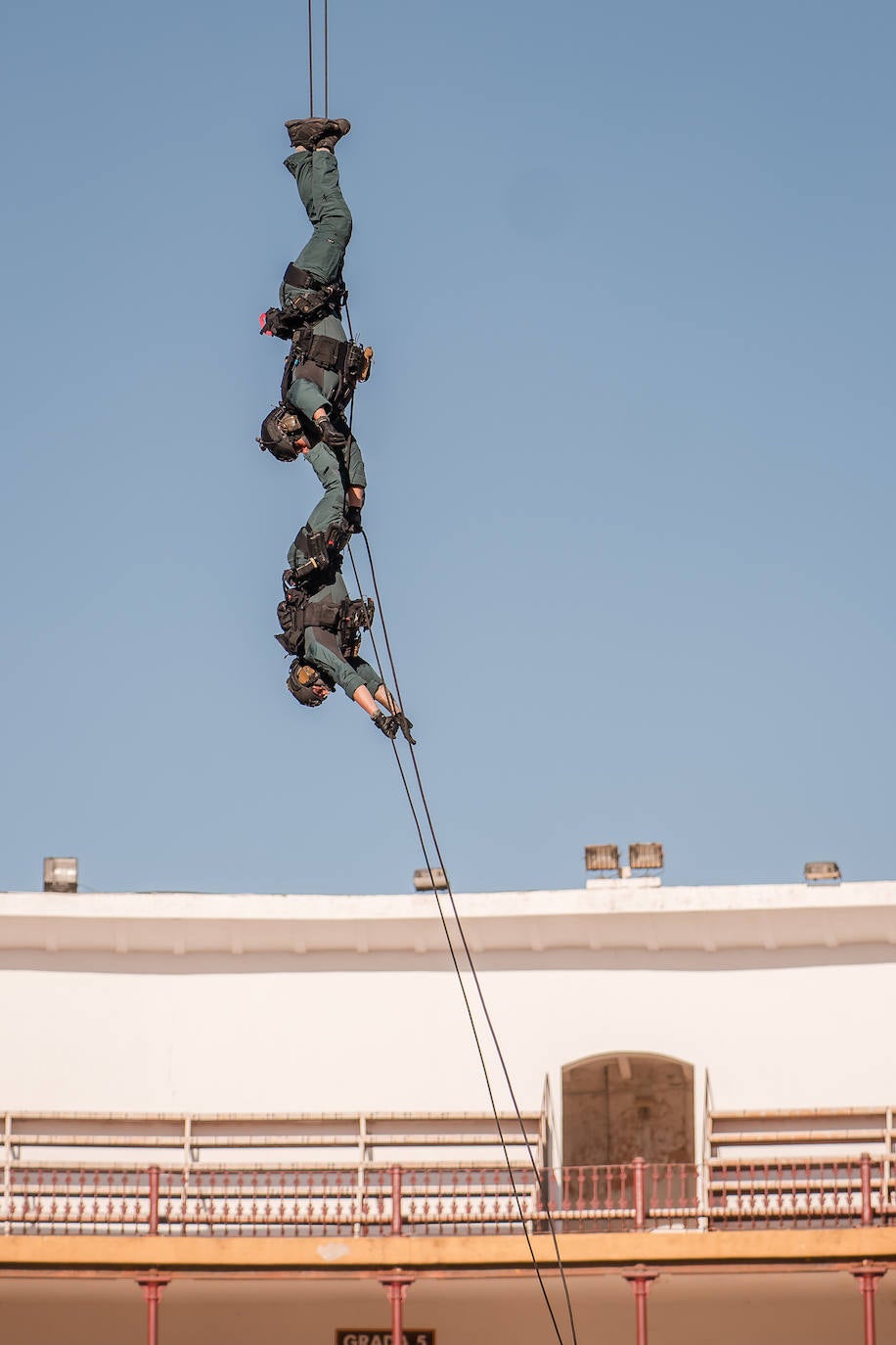 Fotos (II) | Así fue la exhibición de la Guardia Civil en Mérida