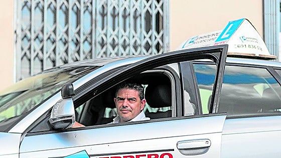 Las autoescuelas extremeñas reciben una avalancha de llamadas por las ayudas para obtener el carné