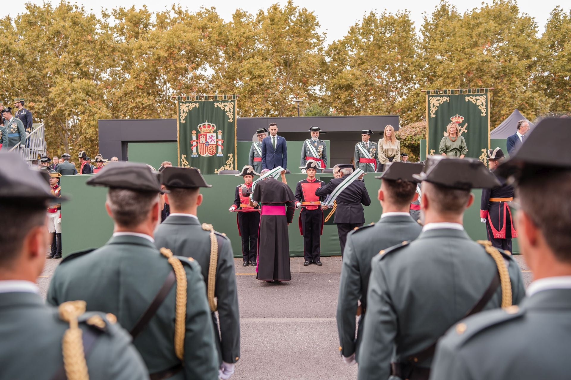 Desfile de la Guardia Civil en Mérida, en imágenes (I)