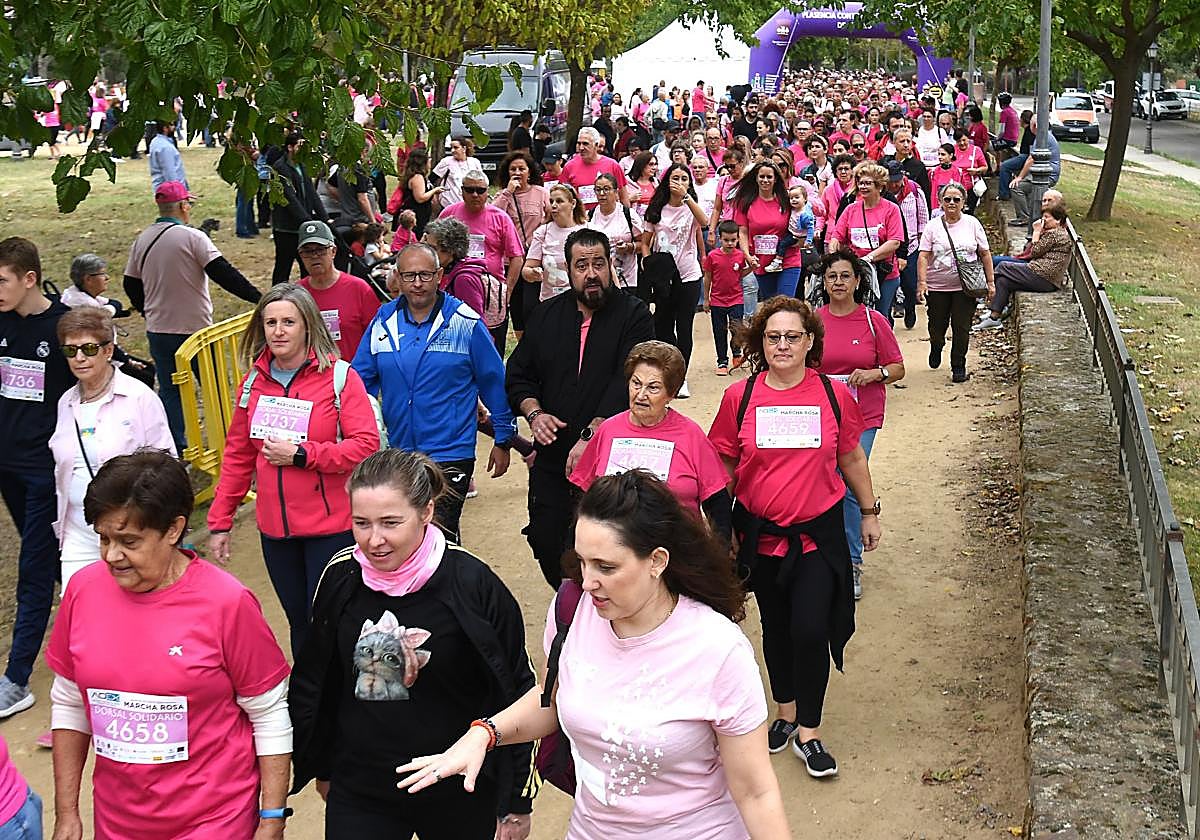 Inicio de la Marcha Rosa en el parque de El Cachón.