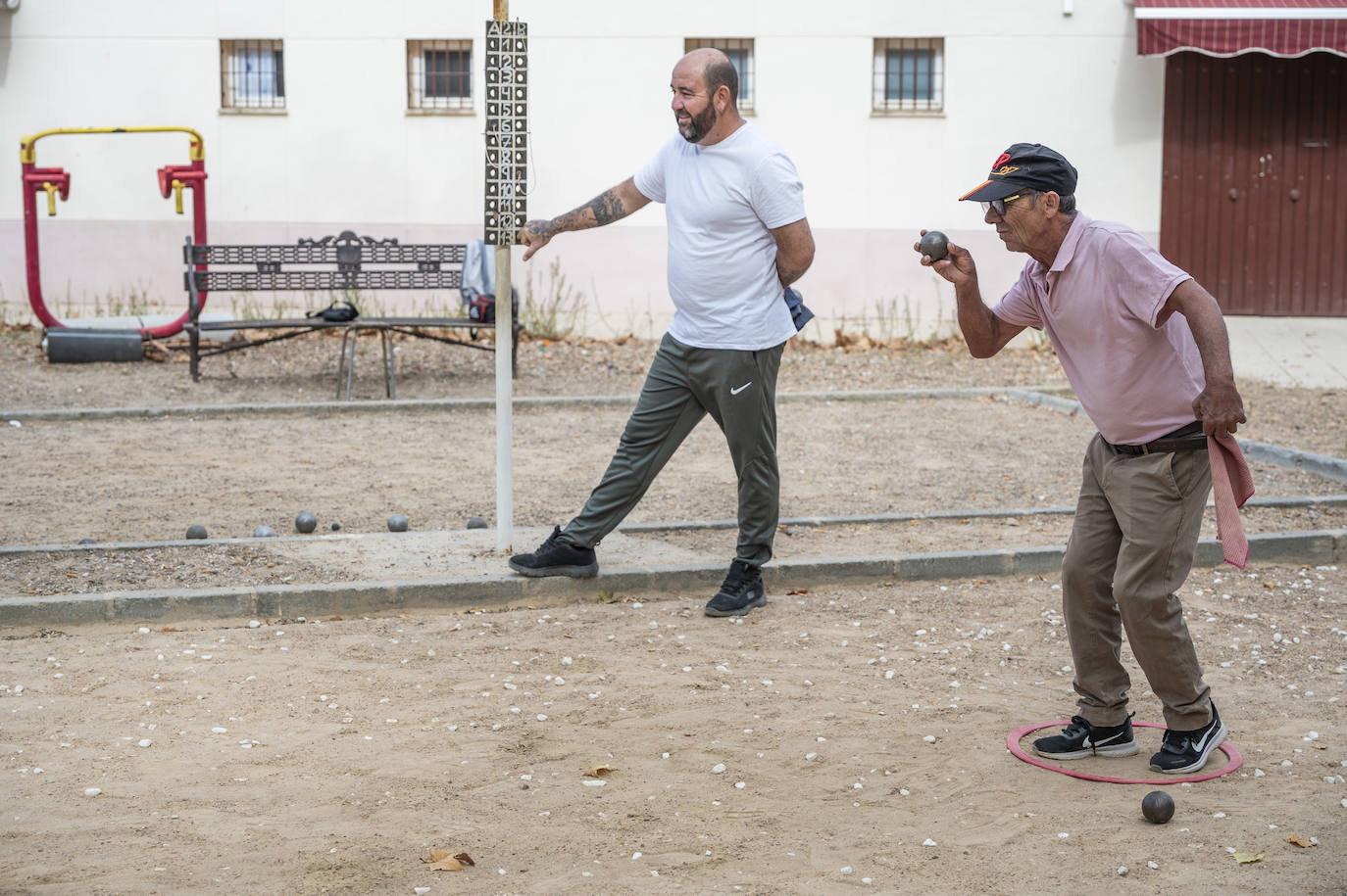 Fotos | Los campeones de petanca de Extremadura, sin sede para entrenar