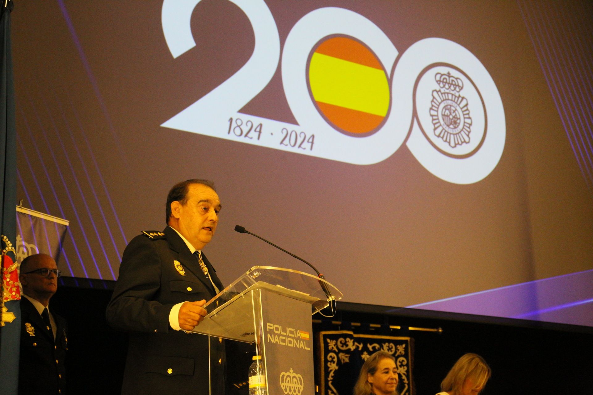 La Policía Nacional celebra en Mérida el día de su patrón