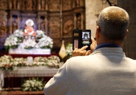 La imagen de la Virgen de la Montaña permanece estos días en la Concatedral de Santa María.