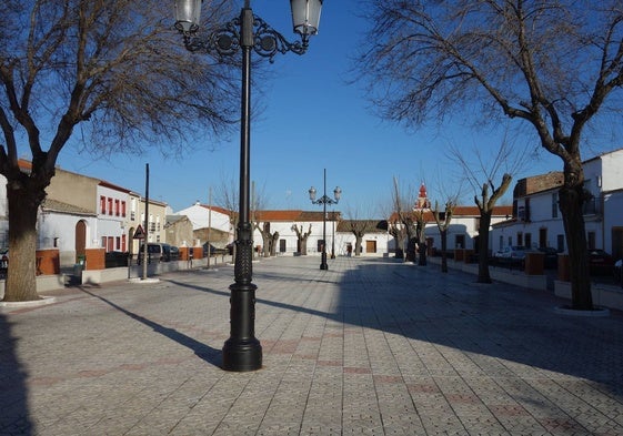 Plaza de Torre de Miguel Sesmero, en la provincia de Badajoz.