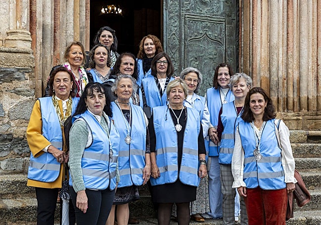 Damas voluntarias de Nuestra Señora de Guadalupe, que se han estrenado este año.