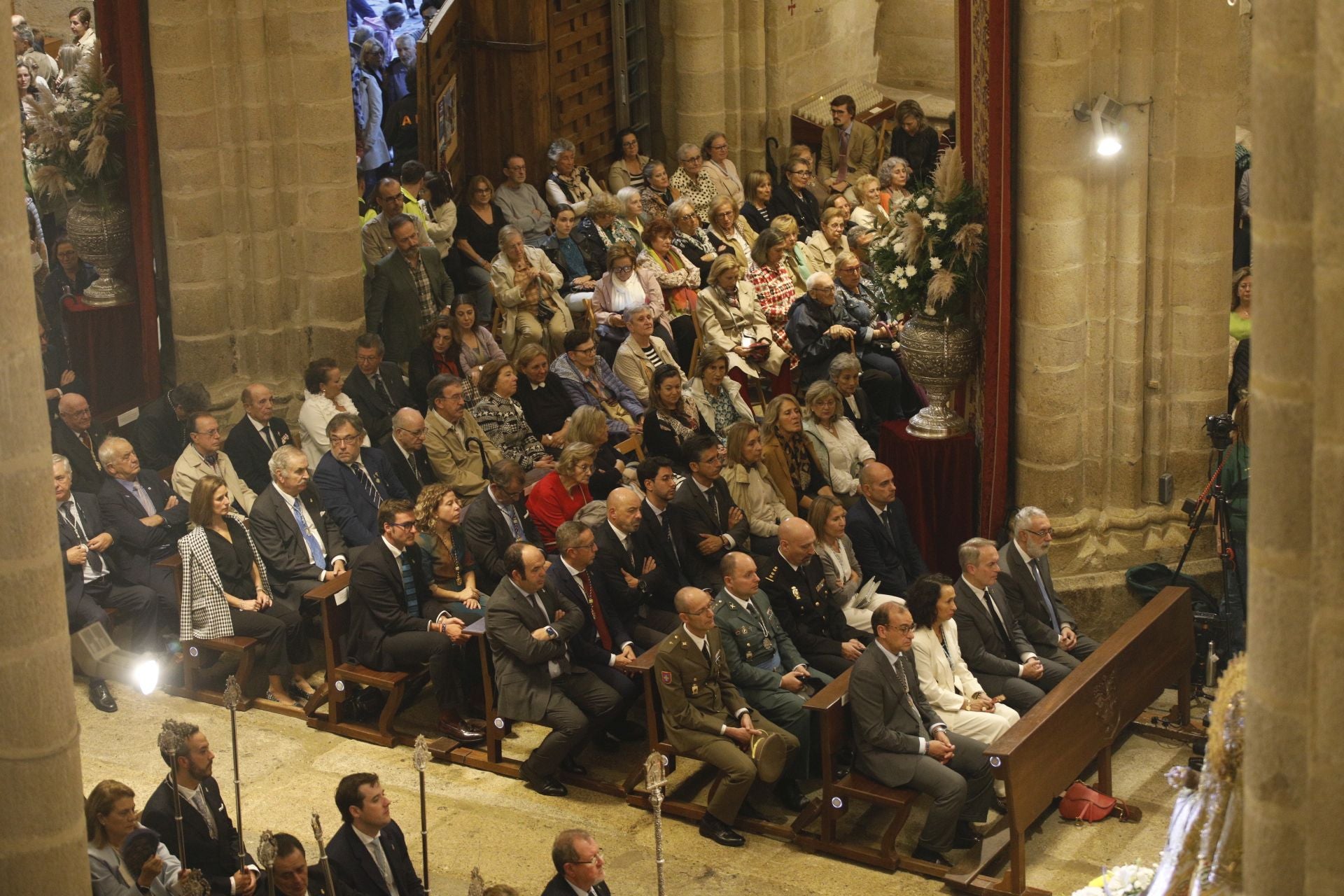 La misa pontifical por el Centenario de la patrona de Cáceres, en imágenes