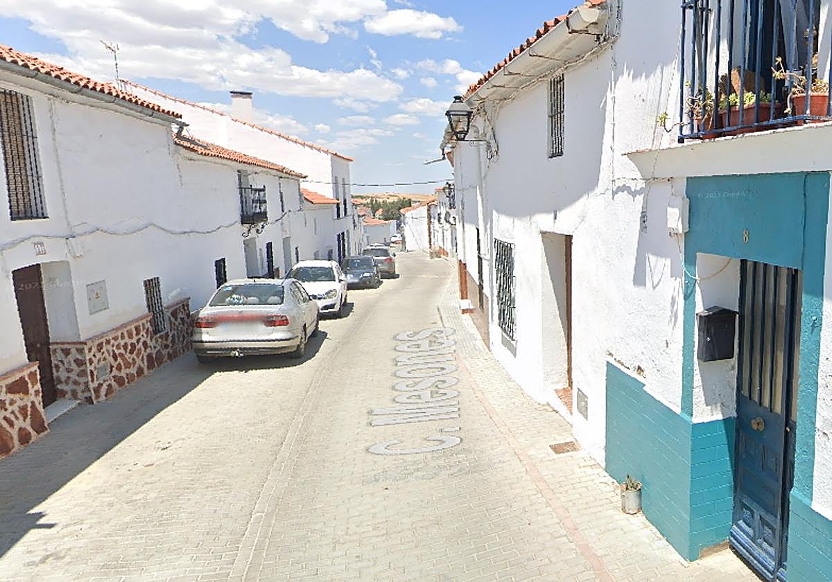 Calle Mesones de Casas de Reina, en la que han ocurrido los hechos.