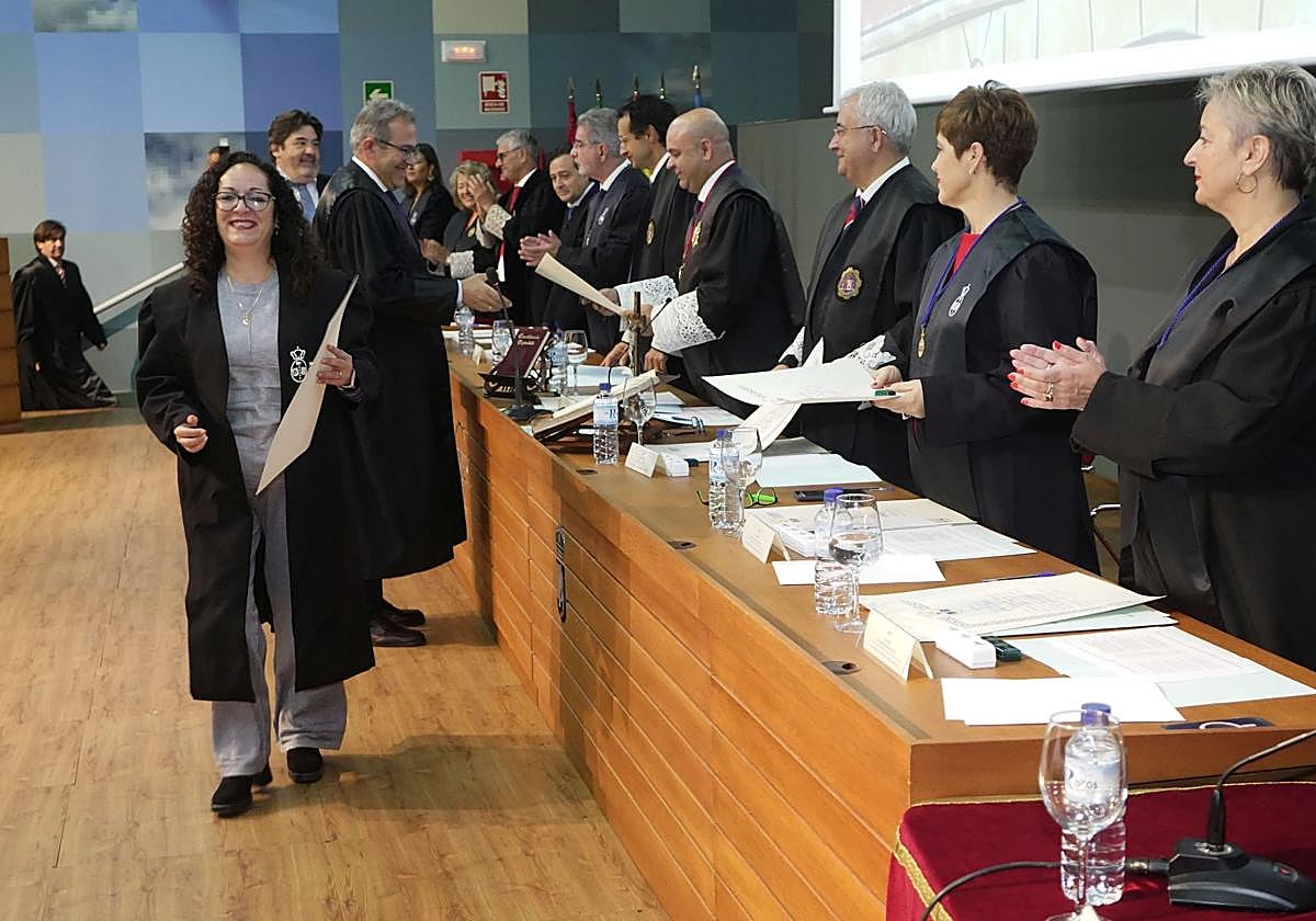 Fotos | Entrega de medallas a abogados veteranos en Badajoz