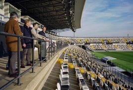 Tras las fallidas negociaciones con el C.D Badajoz, el partido se jugará en Almendralejo