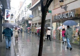 Copiosa lluvia este sábado en el centro de Badajoz.