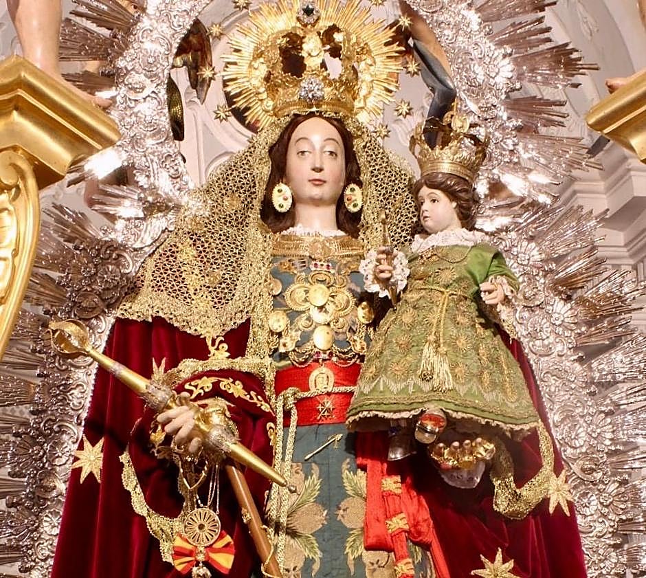 Imagen principal - El pueblo gitano vuelve a visitar a la Virgen de los Remedios
