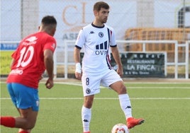 Manu Alcázar y el goleador Fabio en el partido del Jaraíz-Extremadura.