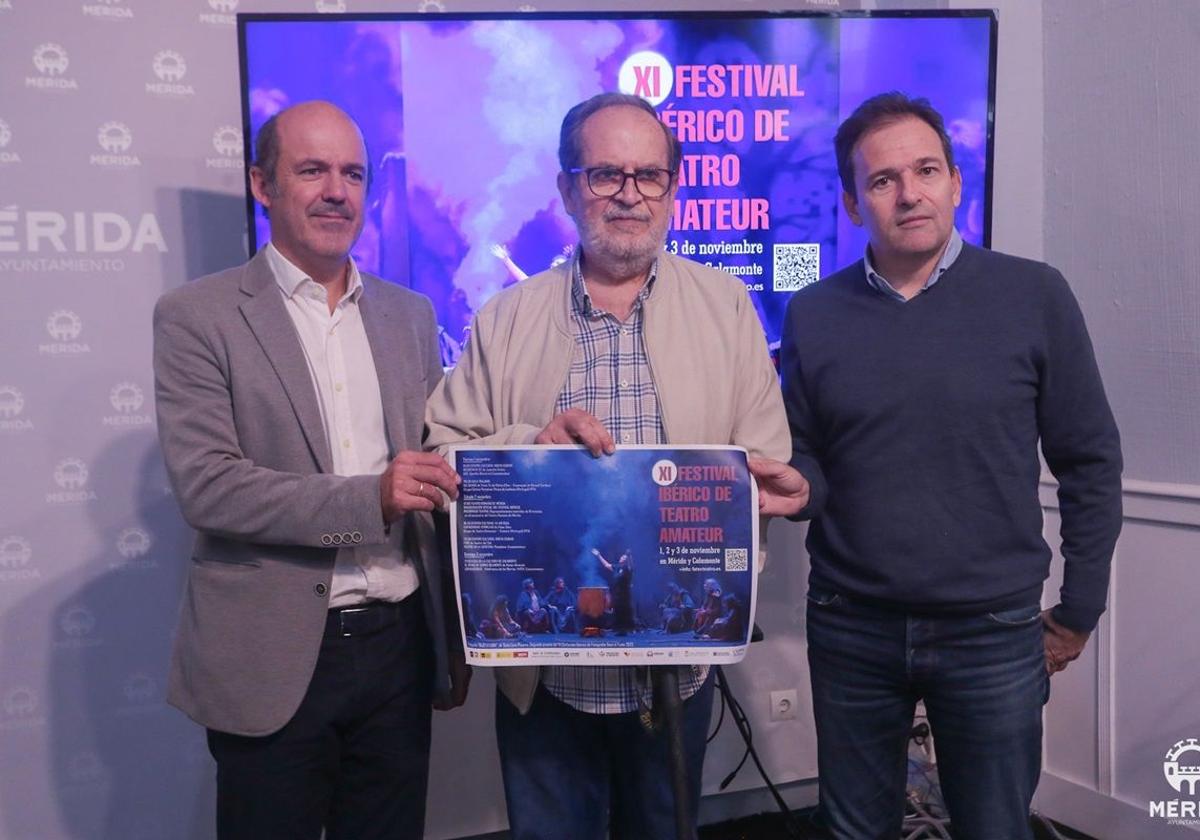 Presentación del Festival Ibérico de Teatro Amateur en Mérida.