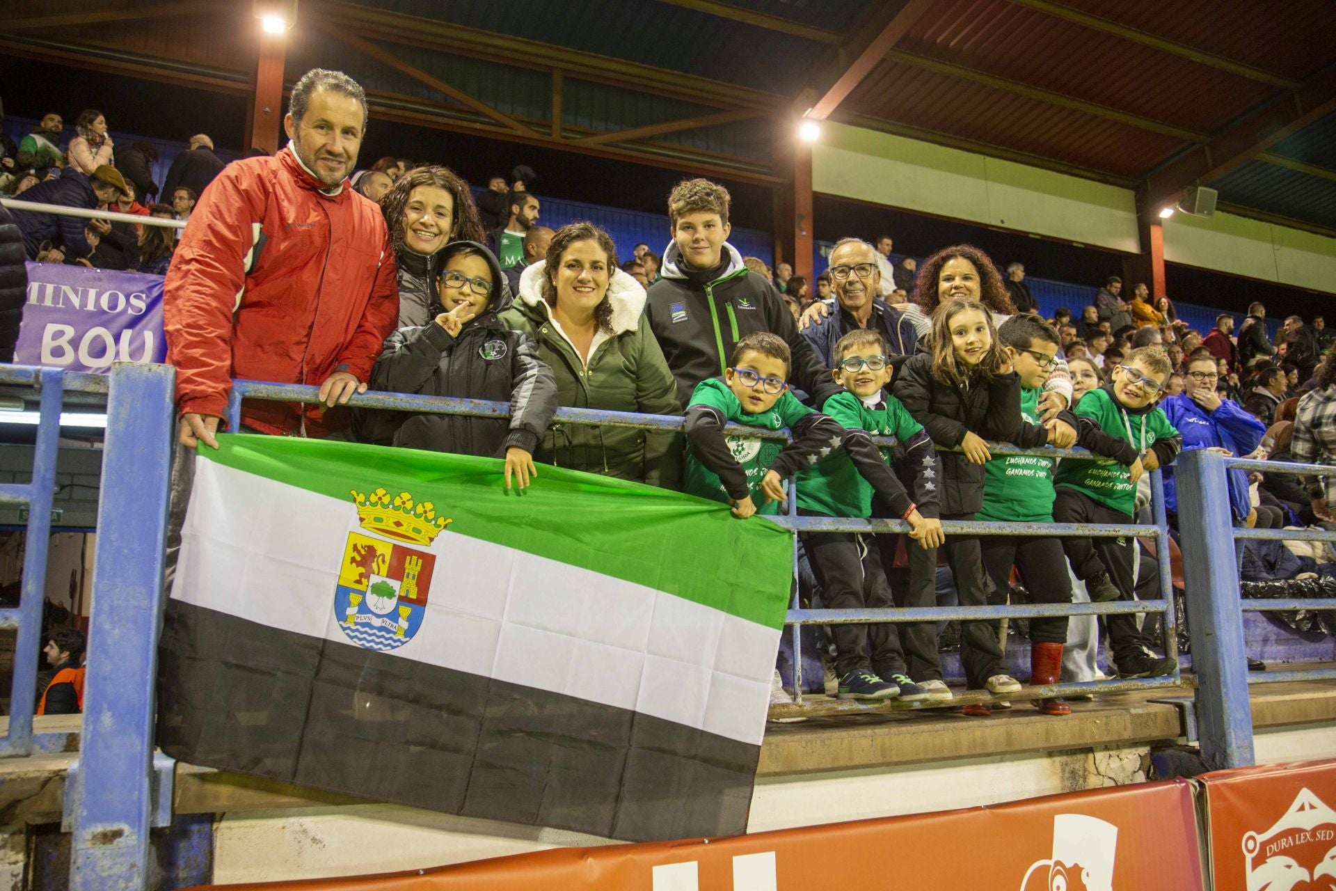 Fotos | Ambiente del Gévora-Betis en Almendralejo