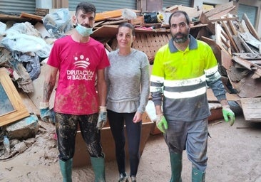 Extremeños en las Barracas de Catarroja: «Ha pasado una semana de la DANA y aquí no ha venido nadie»