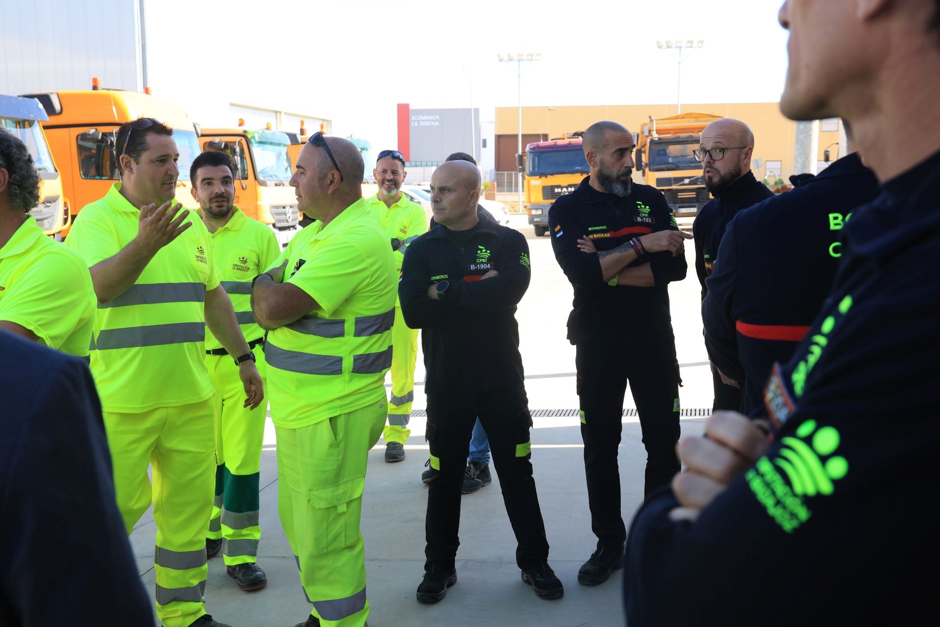 Así han recibido a los bomberos de la Diputación de Badajoz que regresan de Valencia