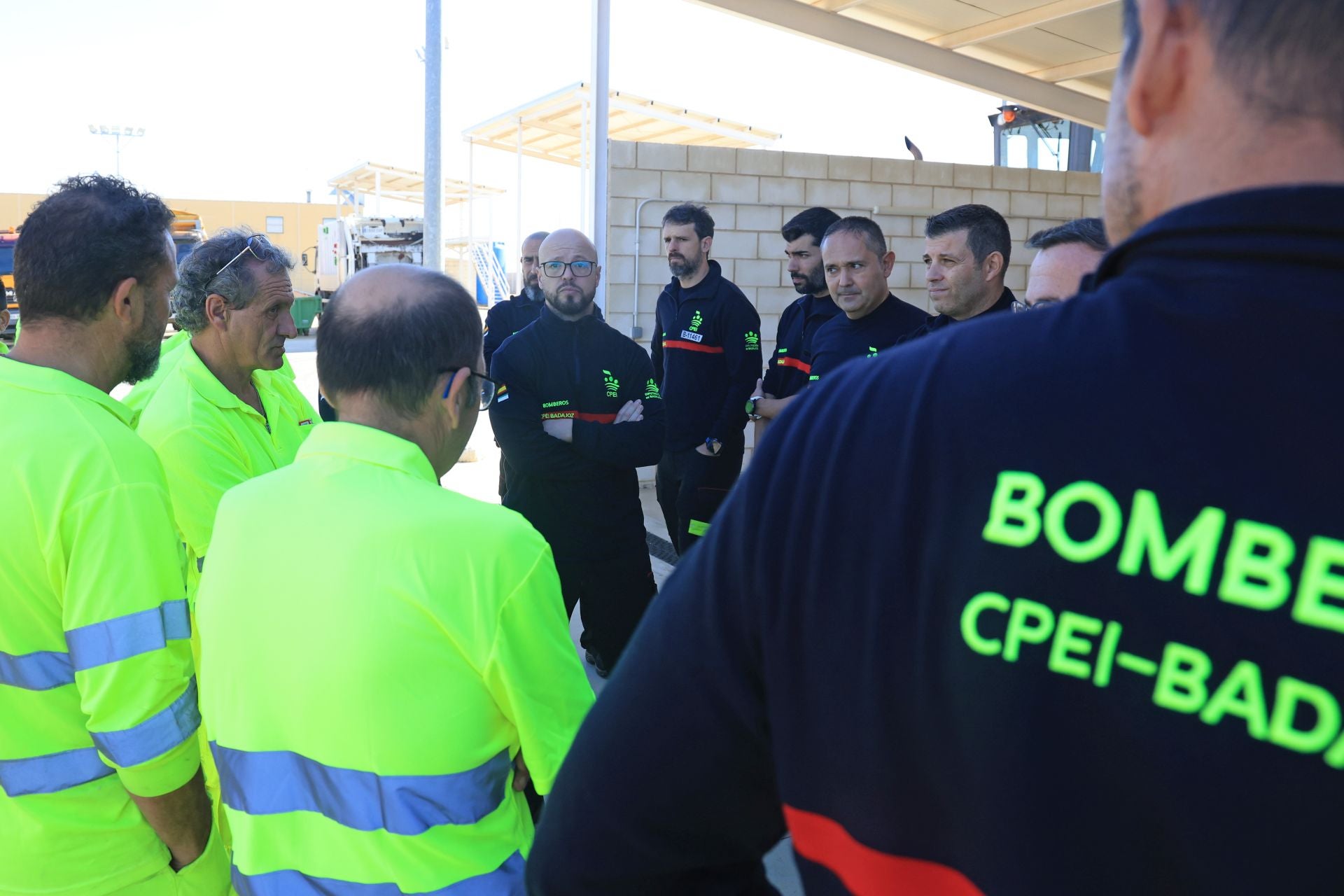 Así han recibido a los bomberos de la Diputación de Badajoz que regresan de Valencia