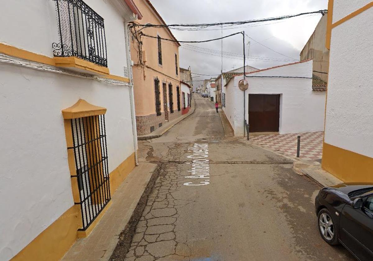 Cruce de las calles Antonio Cuéllar y la avenida Luis Chamizo.