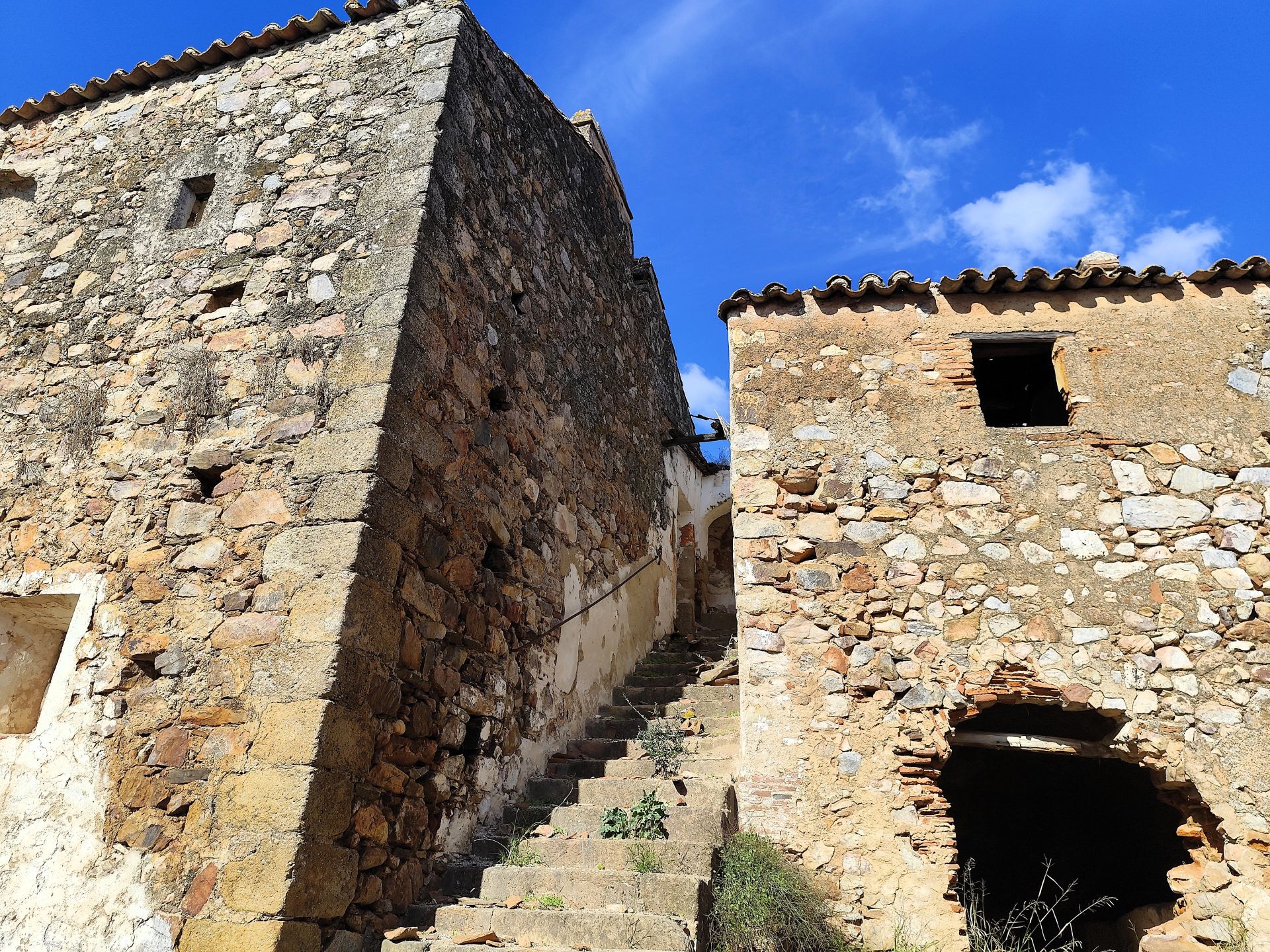 Obras de conversión del Castillo de Azagala en establecimiento hotelero