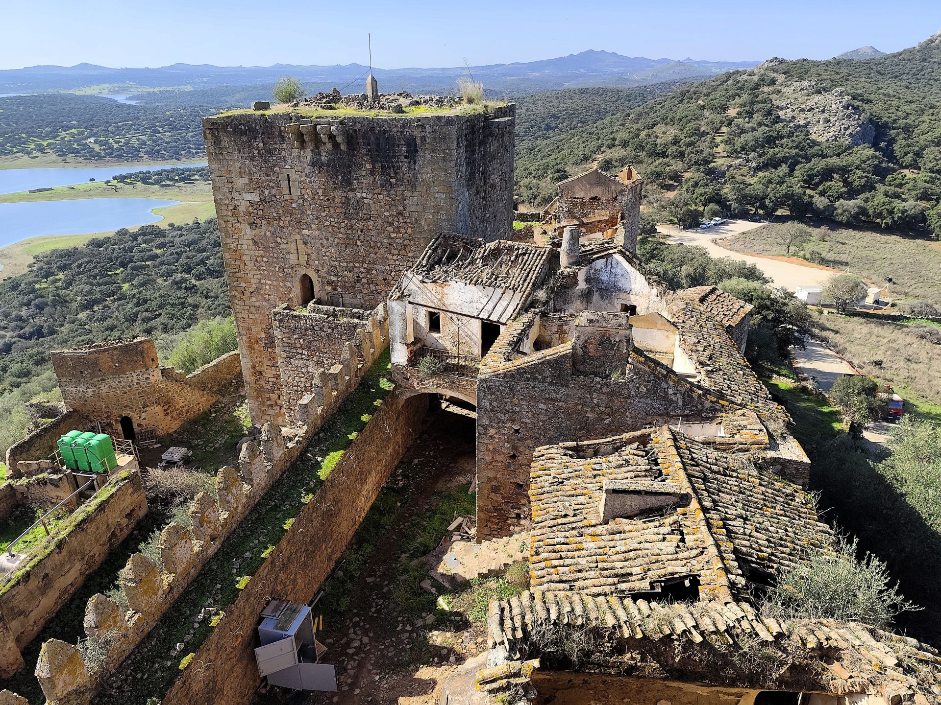 Obras de conversión del Castillo de Azagala en establecimiento hotelero