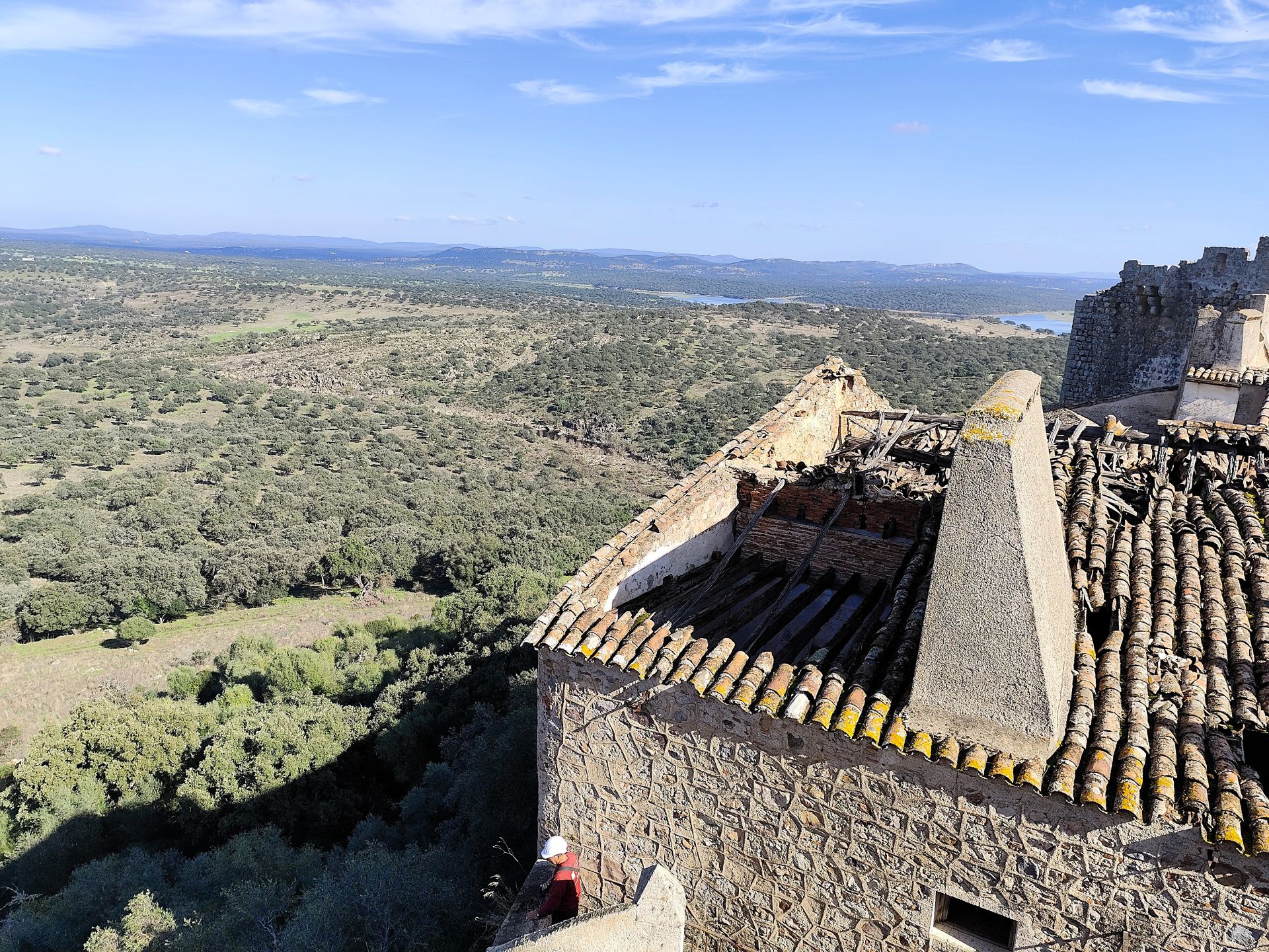 Obras de conversión del Castillo de Azagala en establecimiento hotelero