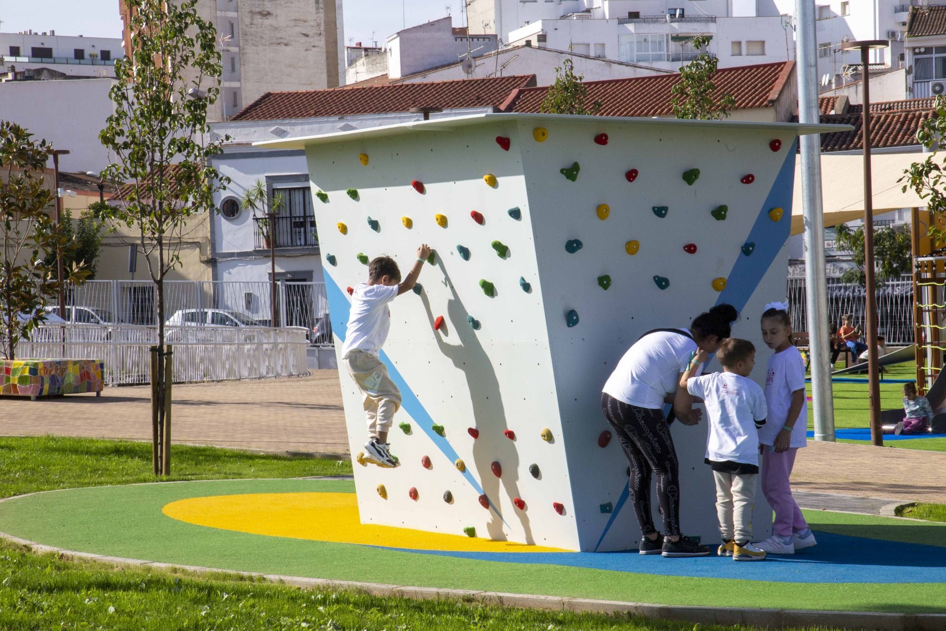 La &#039;Ciudad de la Infancia&#039; de Mérida abre sus puertas con seis áreas de juegos