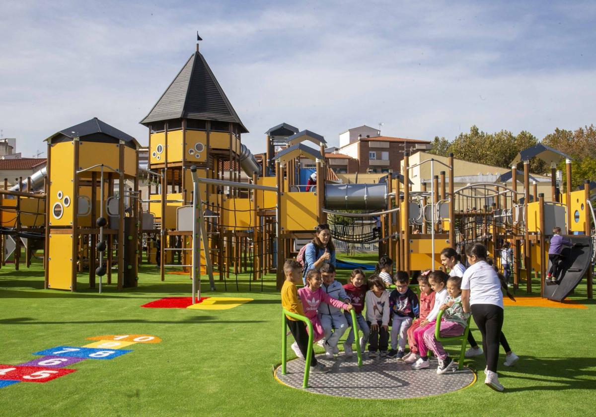 La &#039;Ciudad de la Infancia&#039; de Mérida abre sus puertas con seis áreas de juegos