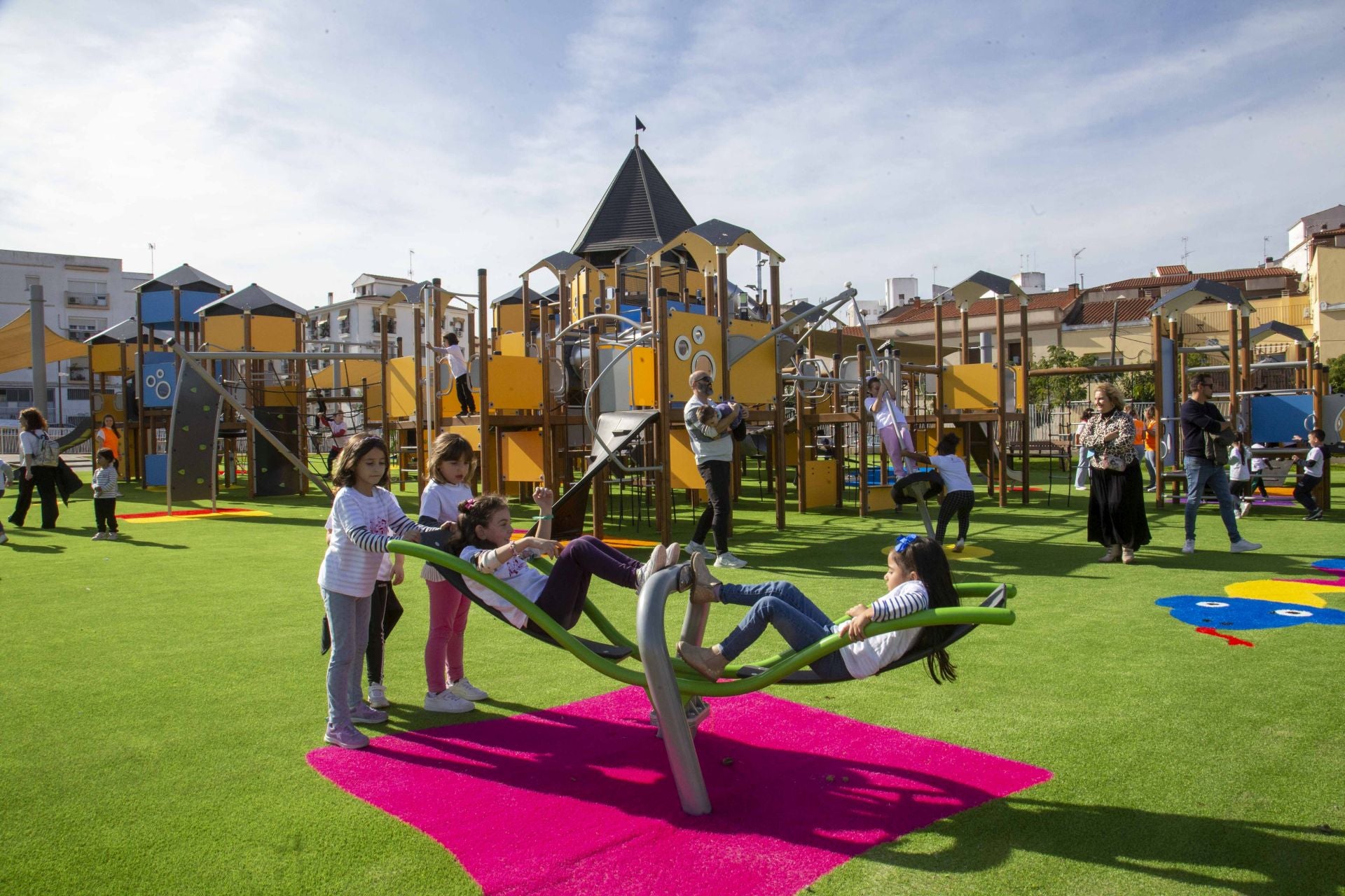 La &#039;Ciudad de la Infancia&#039; de Mérida abre sus puertas con seis áreas de juegos