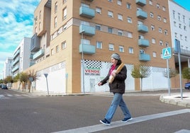 Una mujer paseo por Cuartón Cortijo en una imagen de archivo.