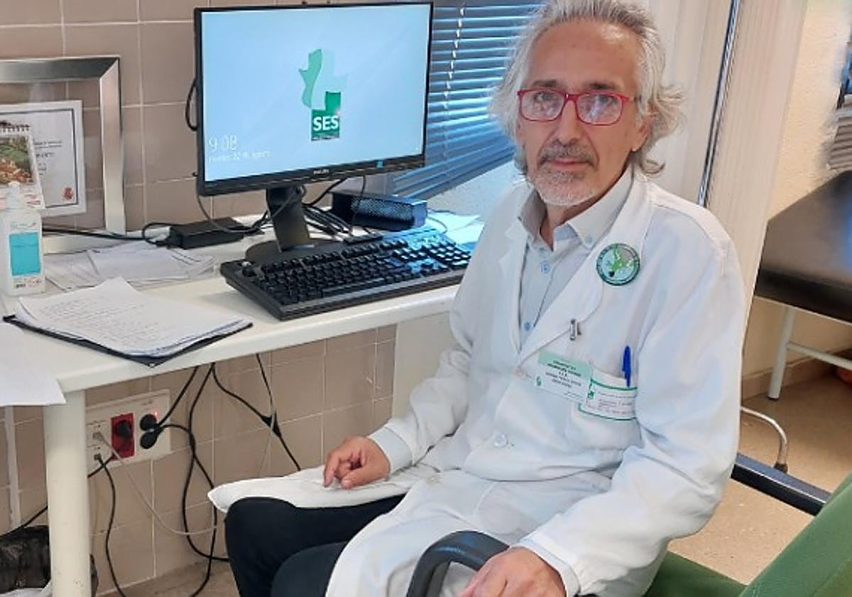 Francisco Félix Rodríguez Vidigal, responsable de la Unidad de Patología Infecciosa del Hospital Universitario de Badajoz.