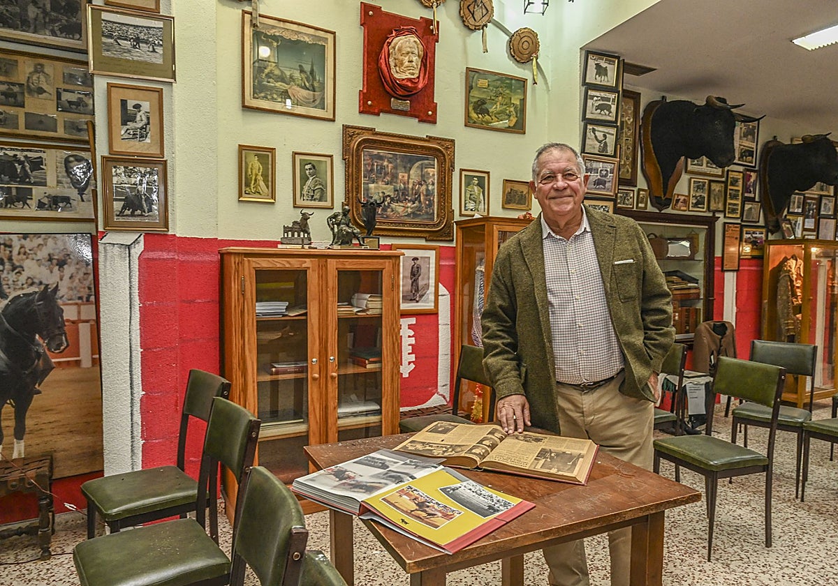 Mateo Giralt está empeñado en recuperar el protagonismo del Club Taurino de Badajoz.