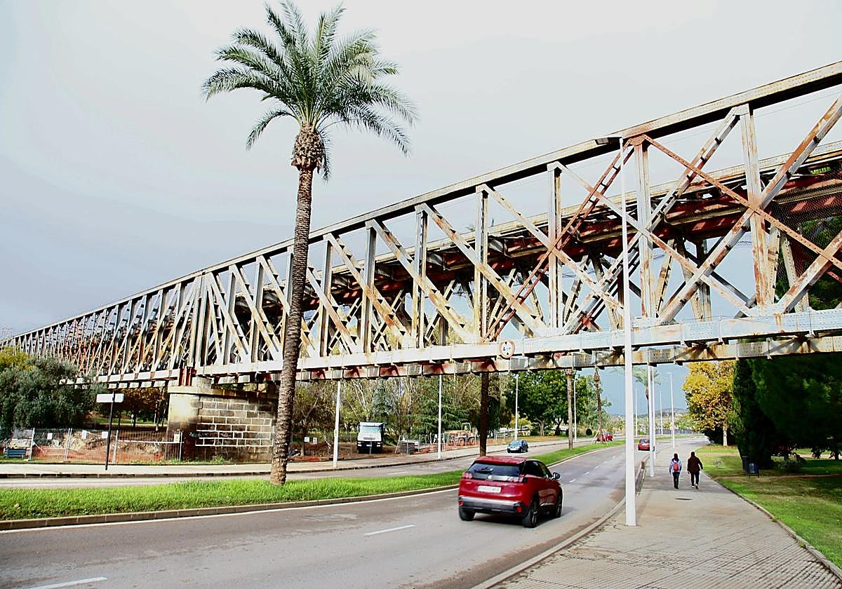 Puente de Hierro de Mérida.