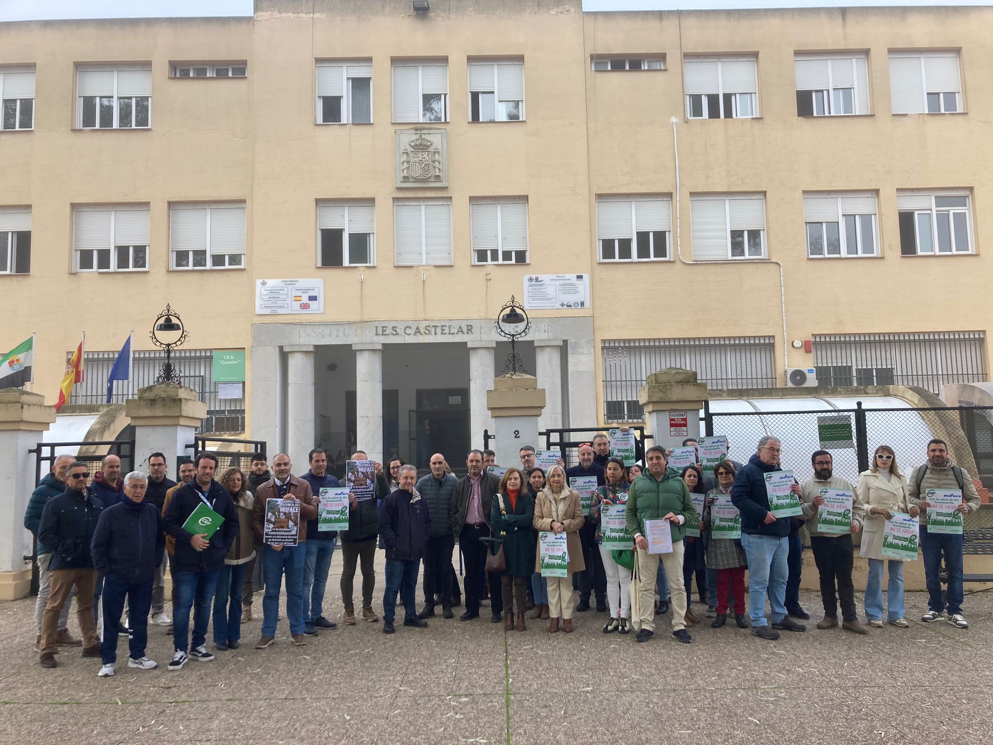 Protestas de los docentes en defensa de Muface en Extremadura
