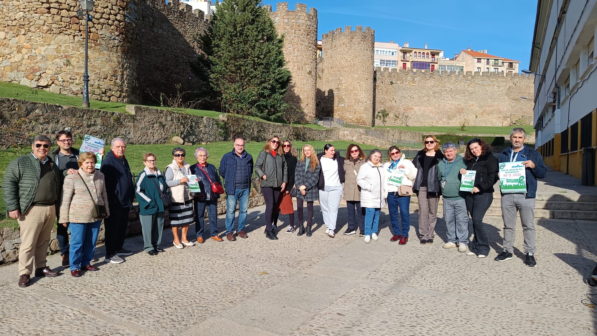 Protestas de los docentes en defensa de Muface en Extremadura