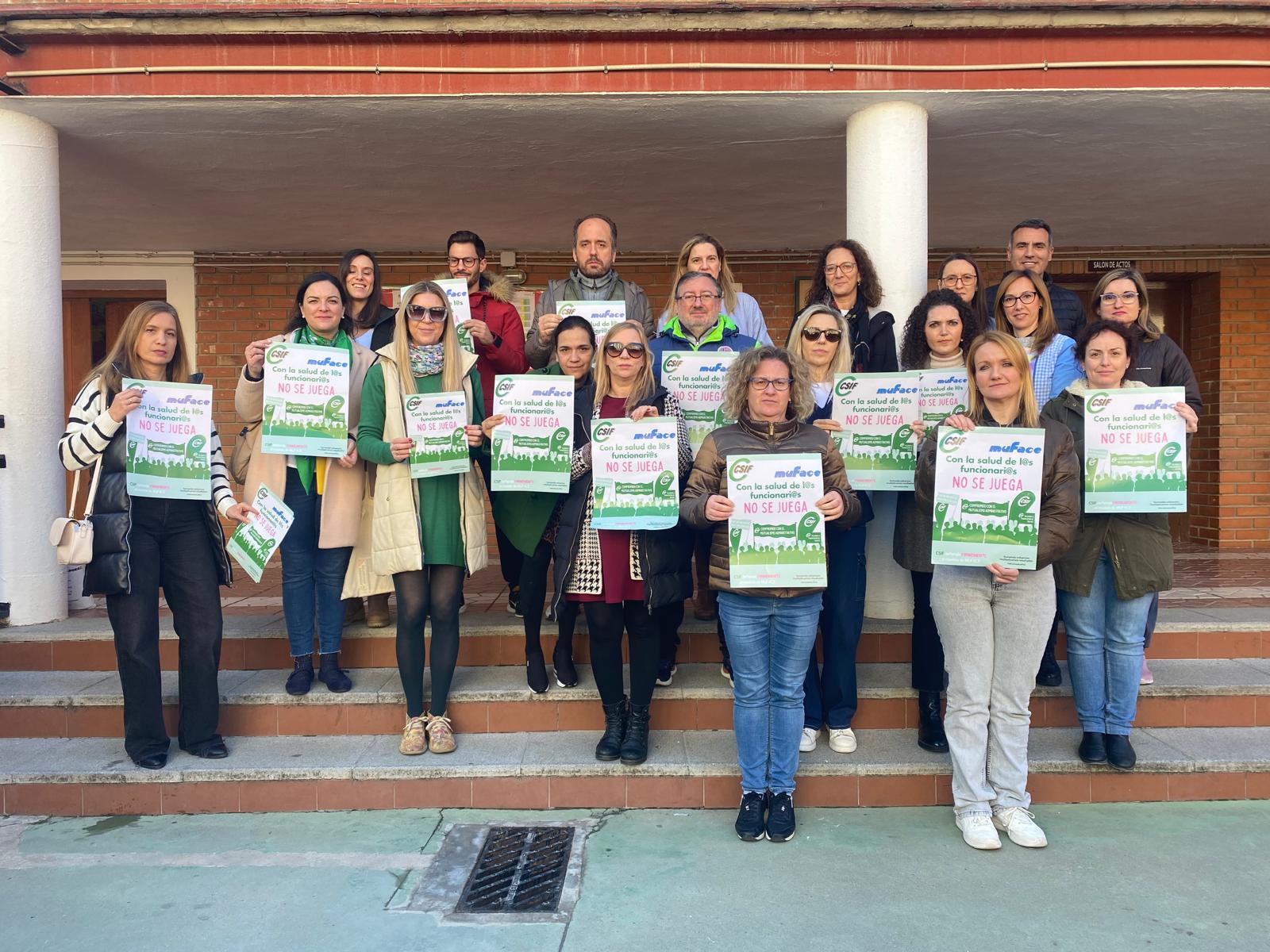 Protestas de los docentes en defensa de Muface en Extremadura