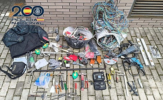 Algunas de las herramientas usadas por los detenidos