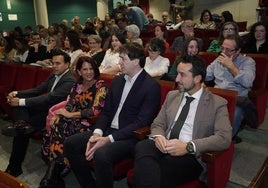 David Azagra, segundo por la derecha, en el estreno de la ópera 'Carmen'.