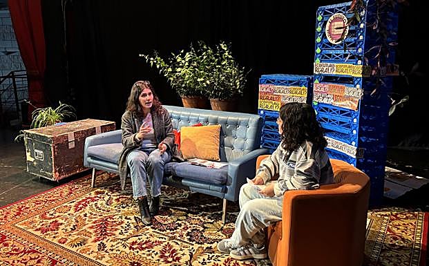 La directora del IJEX, Raquel Martín, participó en el acto