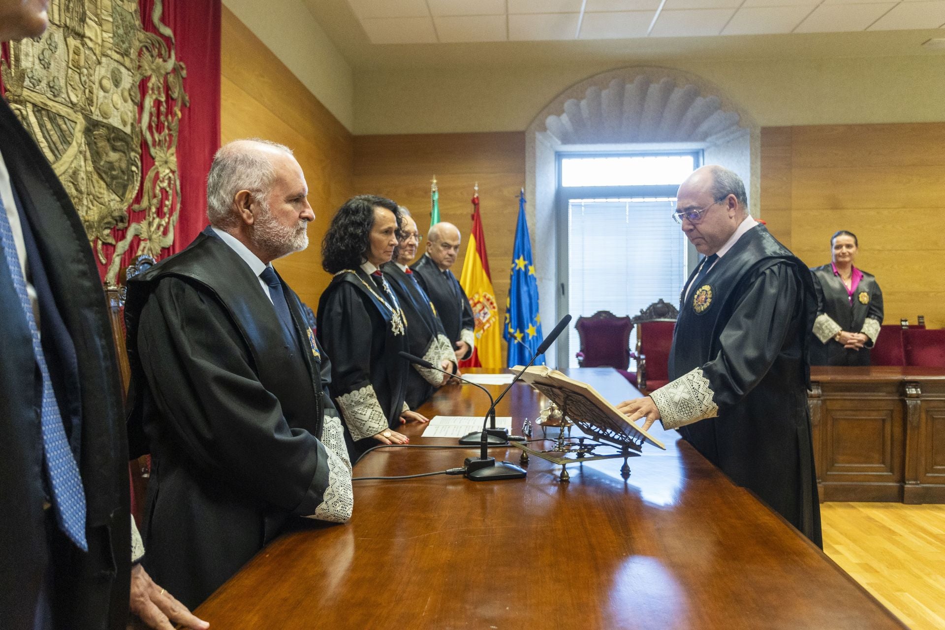 Así ha sido la toma de posesión de los jueces que forman la Sala de Gobierno del TSJEx